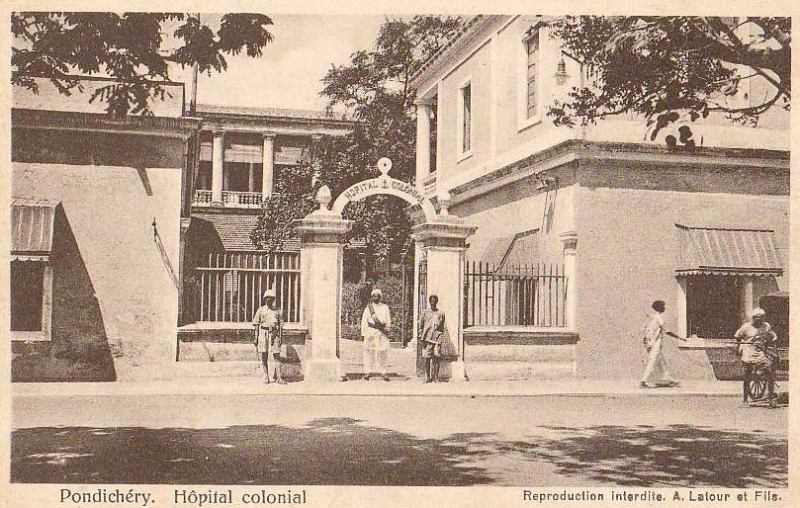 06-22 - Pondichery - hopital colonial - entree - 2